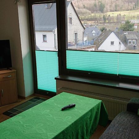 Ferienwohnung Angelburg - Marburg Biedenkopf Mit Balkon Und Badewanne Gonnern Exterior foto